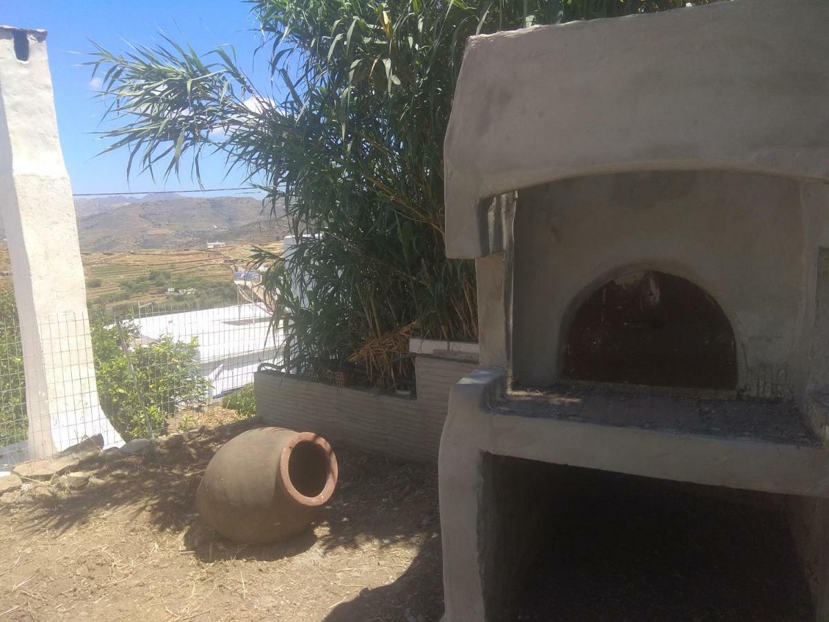 70M2 Neoclassic Villa, Excellent Location Great View Last House Of Village Kalloni  Номер фото